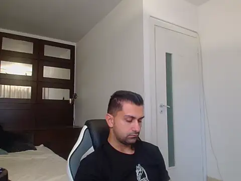 Chat XXX en directo de BryceReign