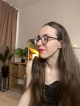 MartiniiSelenna élő XXX-chatje