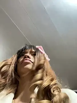 Sofiia_cute_ Live XXX Chat