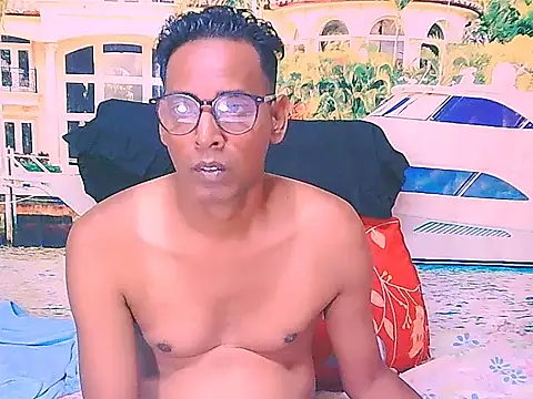 Webkamerová show IndianHunk01