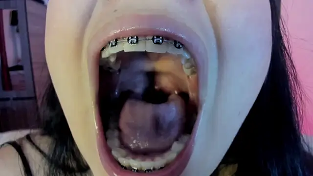 rudyhlowes' Live XXX Chat