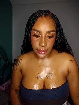 Queen_Amara's Live XXX Chat