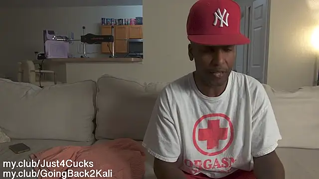 boomboomr00m's Live XXX Chat