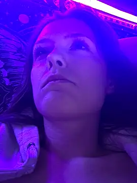 Thedeepwebcutie: διαδικτυακό σόου στην κάμε ρα