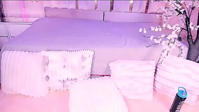 Naomistart: απευθείας συνομιλία ΧΧΧ