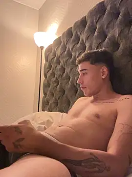 Adam_GreyのライブXXXチャット