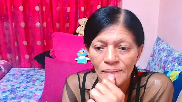 Chat XXX en directo de SLUTTYROXY