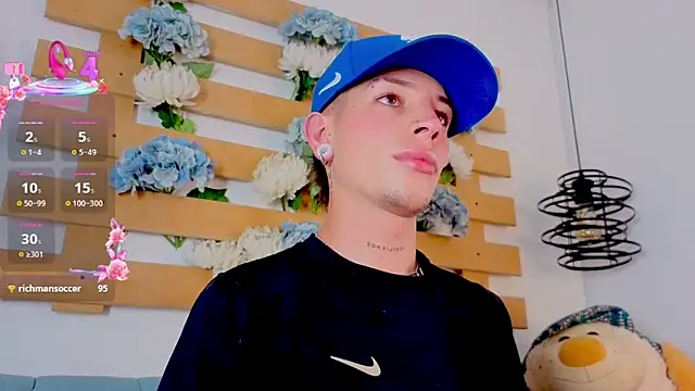 Show modela Luca_Prince_ na web-kameri