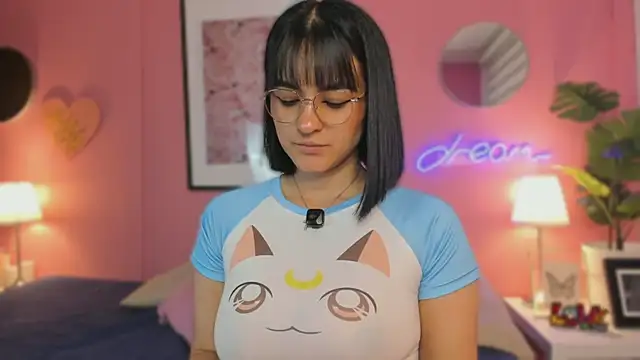 SoySaraa: απευθείας συνομιλία ΧΧΧ