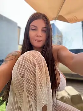 แชท XXX สดของ JessicaFlame