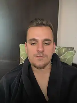 Huge_cock22cm's Webcam Show