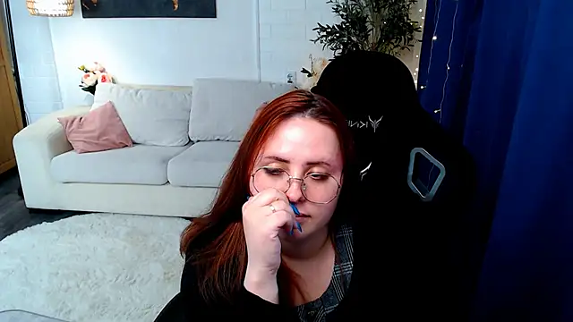 Chat +18 de Hennessy_bunny ao vivo