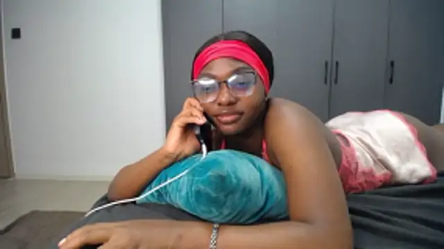 Chat XXX en directo de Pretty_Liya08