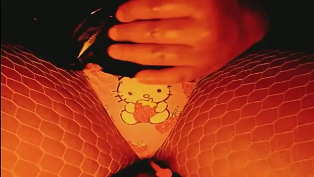 TS_MILK Show in webcam