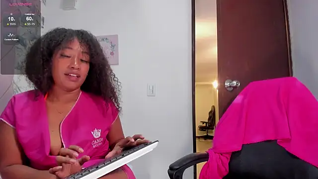 Chat XXX Live mia_rouxx1