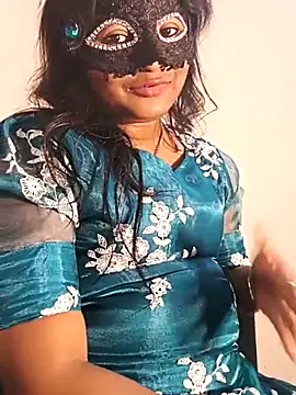 DIRTYSECRET_QUEEN_07 Adlı Modelin Canlı XXX Sohbeti