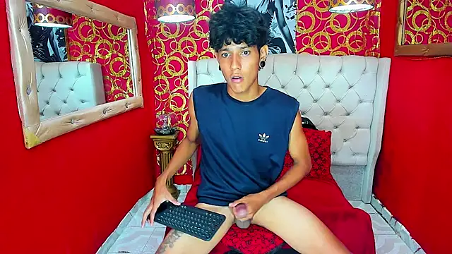 straightyoungpein Webcam-Show