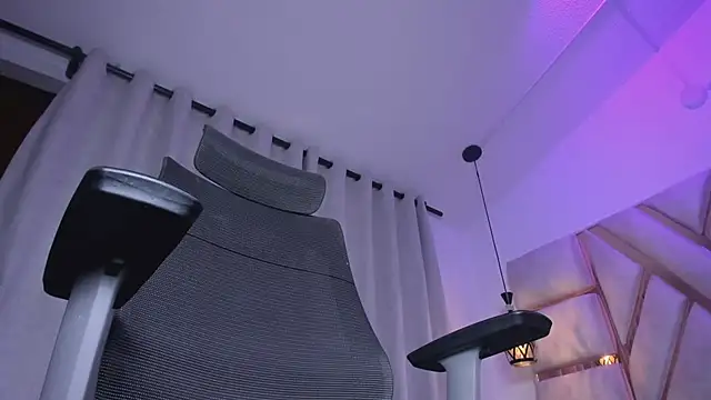 Czat XXX na żywo – shineevg