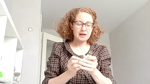 XXX chat uživo modela Alice_newhome