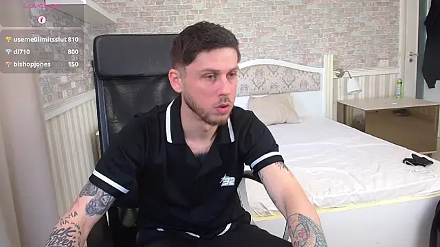 JonahShaw: вебкам-шоу