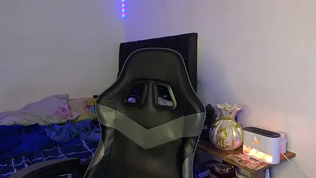 عرض كام Ades_Lowe