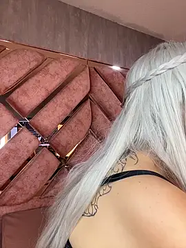 lya_nekko_ live XXX chat