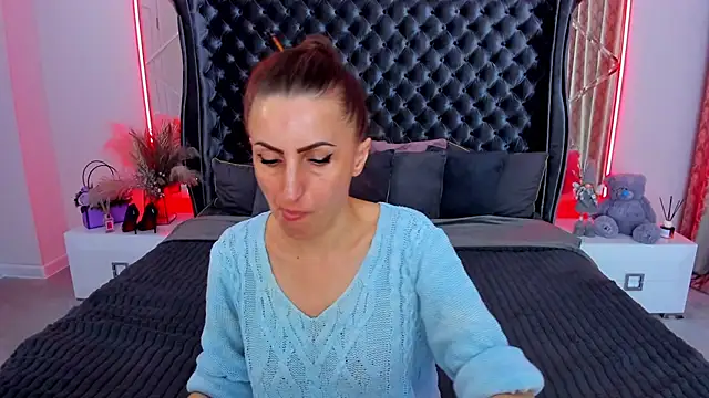 Rebecca_Diamond 现场XXX聊天