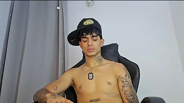 Вебкам-шоу MIGUEL_AGUIRRECA