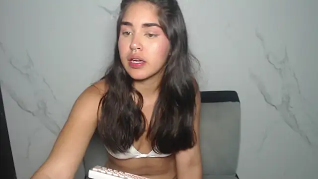 melodyphillips_2_ élő XXX-chatje