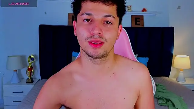 Issac_james_ élő XXX-chatje