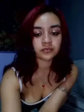 LucyStarveil Webcam-Show