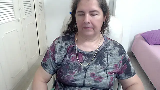 Chatroom XXX en direct de leonela_69