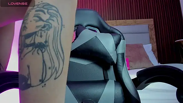 emma_hiltonn_ Live XXX-Chat