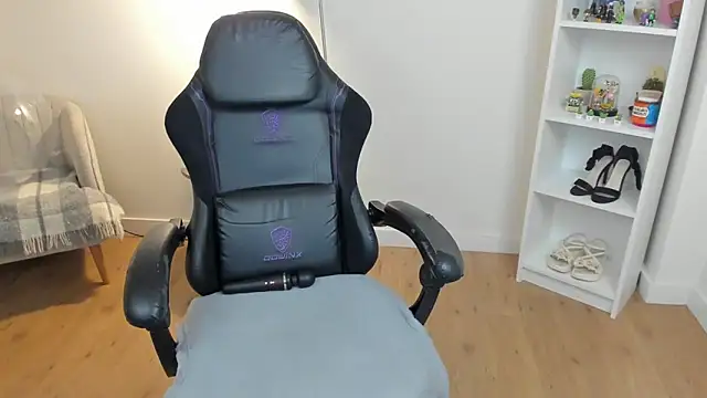 _BellaEvans_ élő XXX-chatje