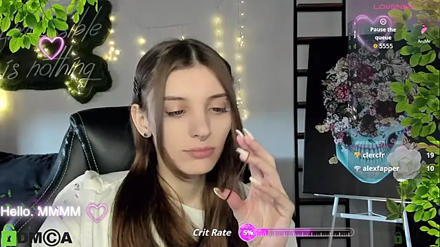 CherryBloom777: онлайн-секс-чат