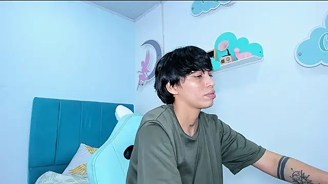 Chatroom XXX en direct de ivyheat3