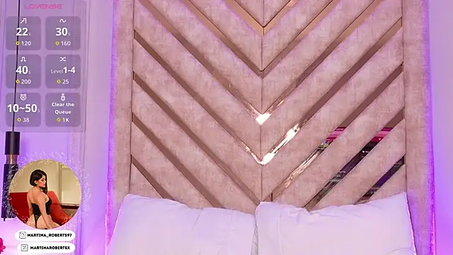 Martina-Roberts- Chat XXX live