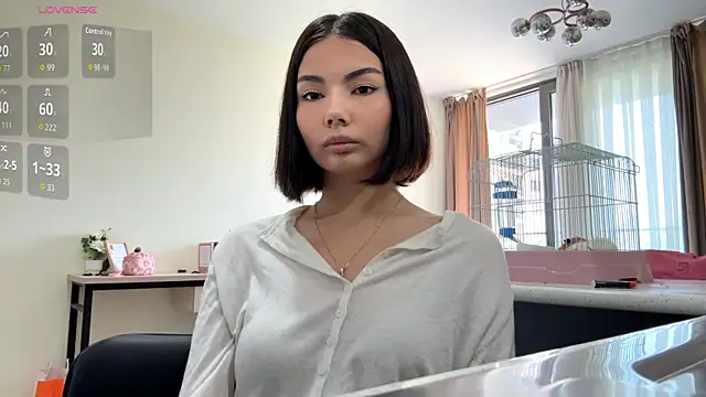 MarylnMonnier: διαδικτυακό σόου στην κάμερα