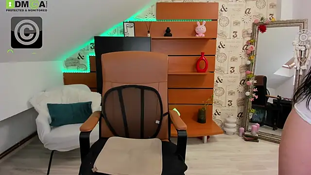 دردشة EmillyTaylor الجنسية المباشرة