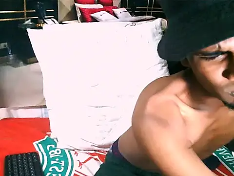 IndianThugginのウェブカメラショー