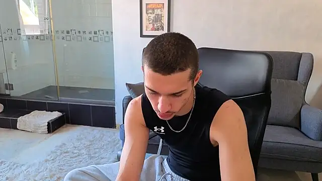 KaydenDrewのライブXXXチャット