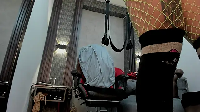 selene_red_ Adlı Modelin Canlı XXX Sohbeti