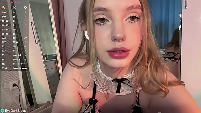 Živý XXX chat EveDarkSide