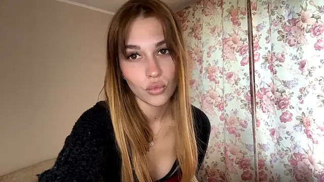XXX chat uživo modela JoliPlatinums