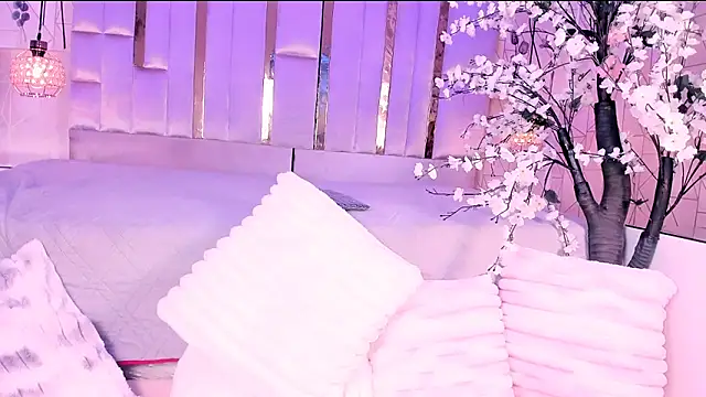 Naomistart Chat XXX in diretta