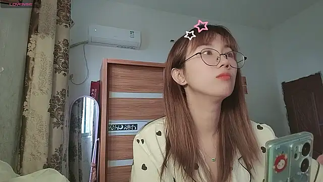 Lili_666's Live XXX Chat