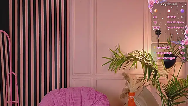 Waifu_Ketrin 即時 XXX 聊天