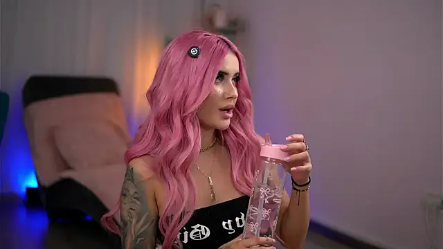 Chat XXX en directo de Miky_Lust