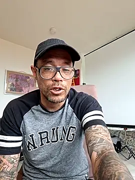 Mr_Graffitimile 现场XXX聊天