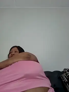 nancy111 élő XXX-chatje